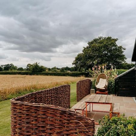 Beautiful Cottage In Bredfield Near To Woodbridge On The Suffolk Coast Exterior photo