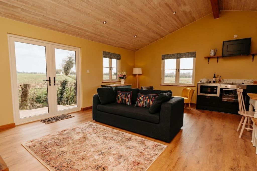 Beautiful Cottage In Bredfield Near To Woodbridge On The Suffolk Coast Exterior photo