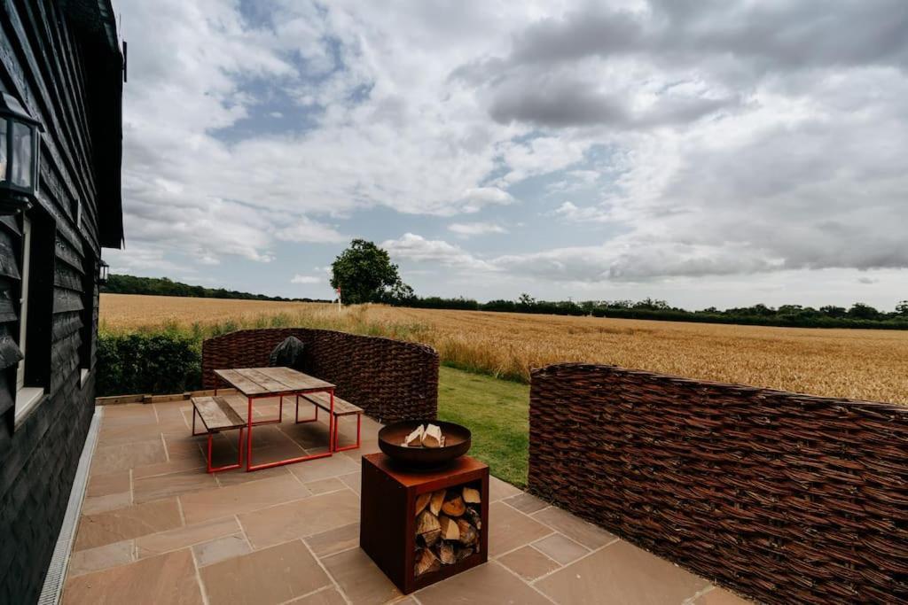 Beautiful Cottage In Bredfield Near To Woodbridge On The Suffolk Coast Exterior photo